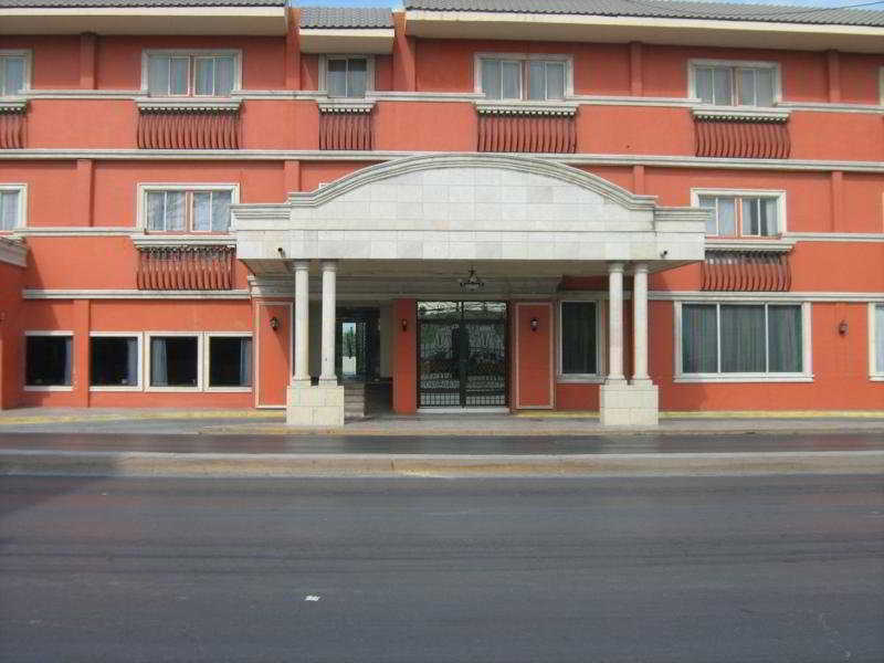 Hotel El Camino Inn & Suites Рейноса Екстер'єр фото